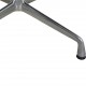 Charles Eames EA223 skammel i sort læder