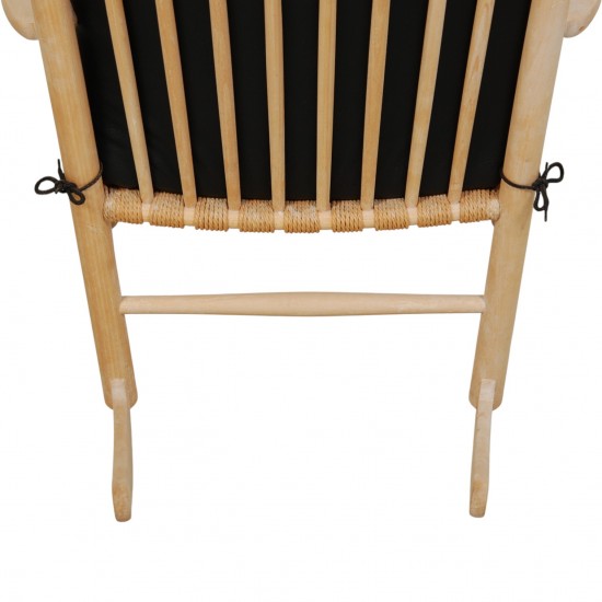 Hans Wegner J16 Gyngestol i bøg, og med sorte læder hynder