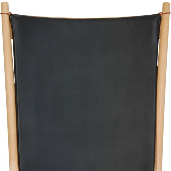 Hans Wegner J16 Gyngestol i bøg, og med sorte læder hynder