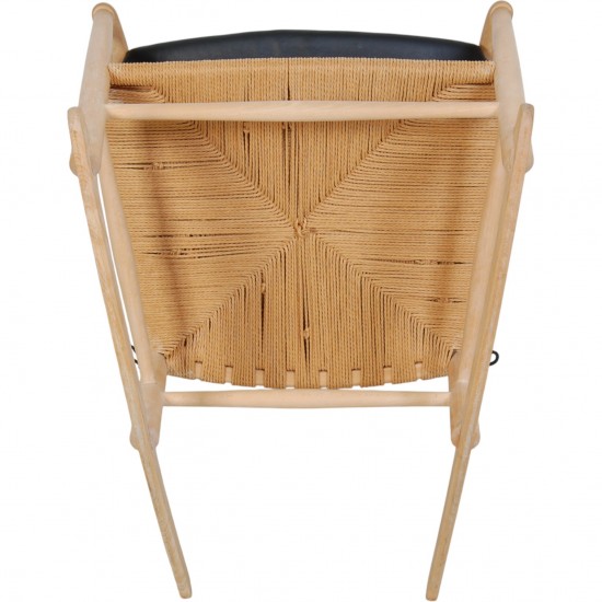 Hans Wegner J16 Gyngestol i bøg, og med sorte læder hynder