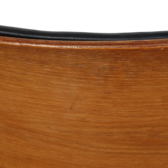 Hans Wegner CH28 Savbukkestol i eg og sort læder