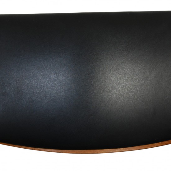 Hans Wegner CH28 Savbukkestol i eg og sort læder