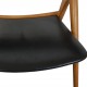 Hans Wegner CH28 Savbukkestol i eg og sort læder