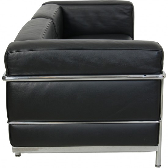 Le Corbusier LC3 2.personers sofa i sort læder