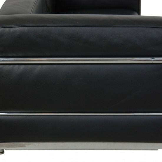 Le Corbusier LC3 2.personers sofa i sort læder