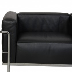 Le Corbusier LC3 lænestol i sort læder