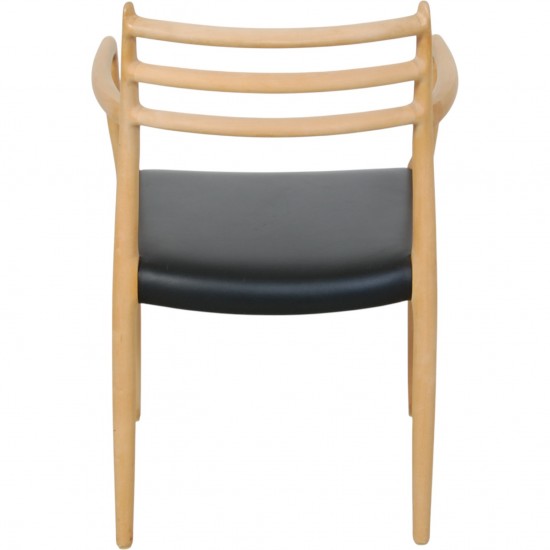 NO Møller NO62 armchair in beech and black leather