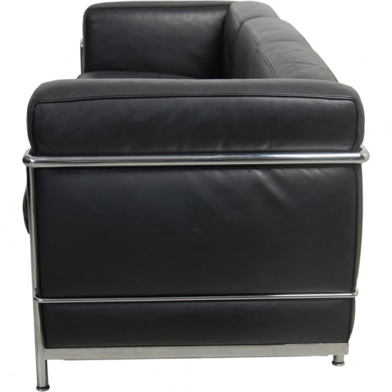 Le Corbusier 3-personers LC2 sofa i sort læder