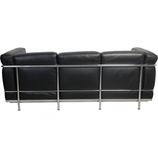 Le Corbusier 3-personers LC2 sofa i sort læder
