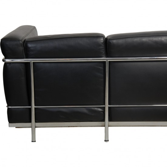 Le Corbusier 3-personers LC2 sofa i sort læder