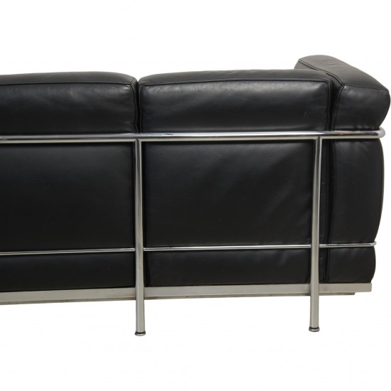 Le Corbusier 3-personers LC2 sofa i sort læder