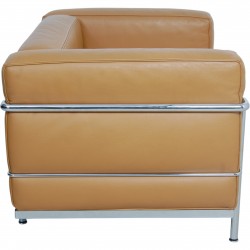 Le Corbusier LC3 stol i karamel farvet læder