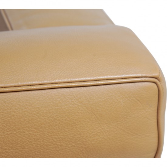 Le Corbusier 2-personers LC3 sofa i karamel farvet læder