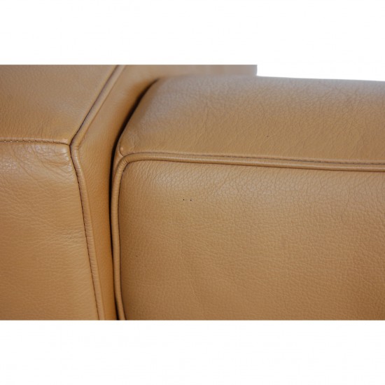 Le Corbusier 2-personers LC3 sofa i karamel farvet læder