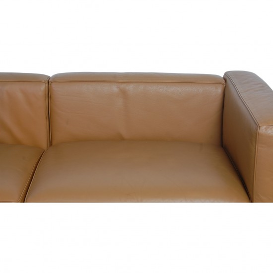 Le Corbusier 2-personers LC3 sofa i karamel farvet læder