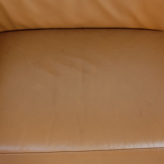 Le Corbusier 2-personers LC3 sofa i karamel farvet læder