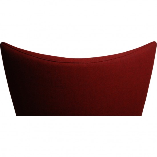 Hans Wegner Wingchair med skammel i rødt stof