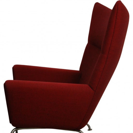 Hans Wegner Wingchair med skammel i rødt stof