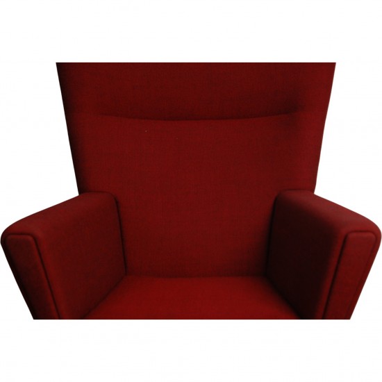 Hans Wegner Wingchair med skammel i rødt stof