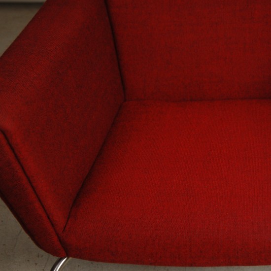 Hans Wegner Wingchair med skammel i rødt stof