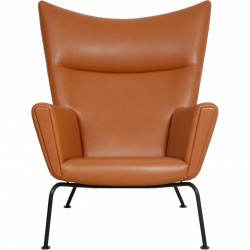 Hans Wegner CH445 Wingchair nybetrukket med cognac classic læder