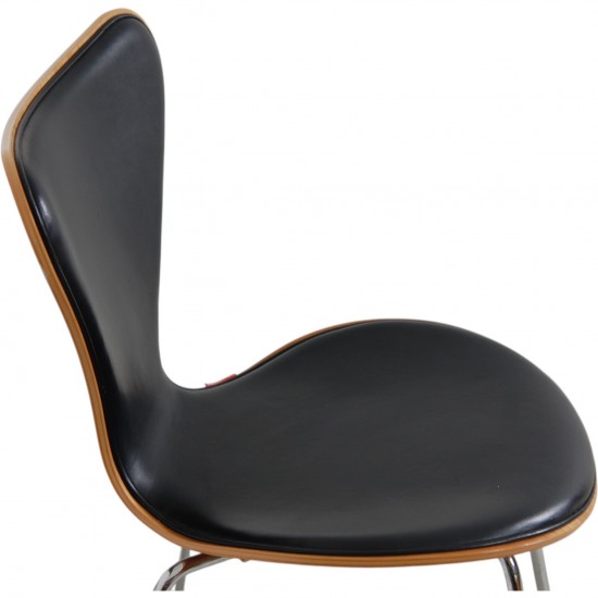 Arne Jacobsen 3187 Barstol i kirsebærtræ og sort læder