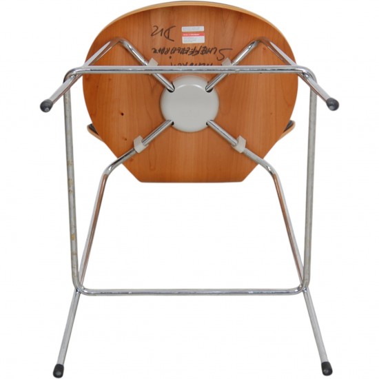 Arne Jacobsen 3187 Barstol i kirsebærtræ og sort læder