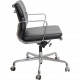 Charles Eames EA-217 kontorstol betrukket sort læder