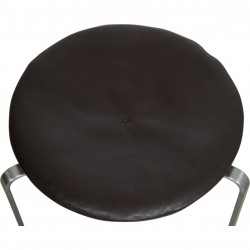 Poul Kjærholm PK33 skammel i mørk brun læder