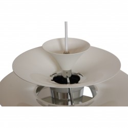 Poul Henningsen Snowball lamp