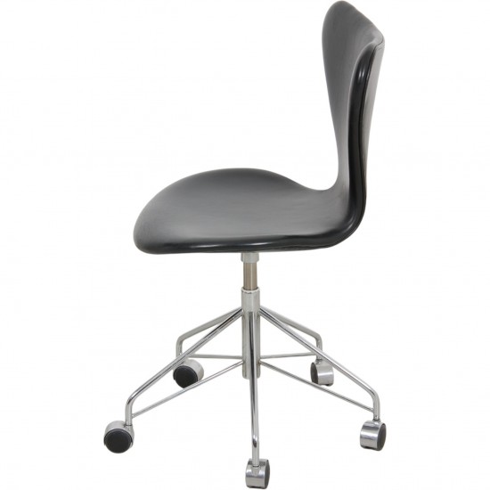 Arne Jacobsen 3117 kontorstol i sort læder 1990'erne