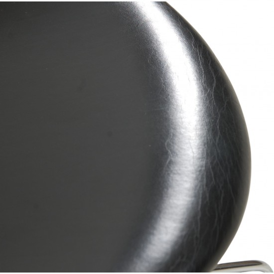 Arne Jacobsen 3117 kontorstol i sort læder 1990'erne