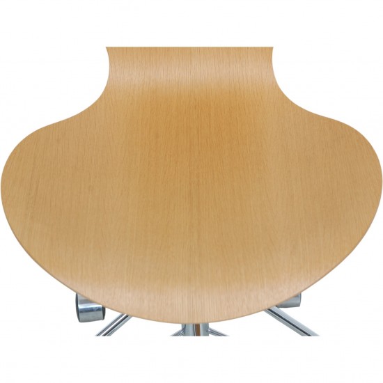 Arne Jacobsen 3117 kontorstol i eg 2022