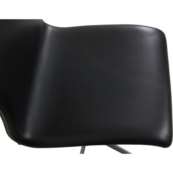 Arne Jacobsen Oxford chair reupholstered in black classic leather 1979