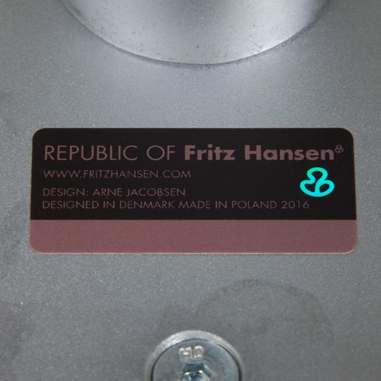 Arne Jacobsen Svane stol i sort Tonus stof 2016