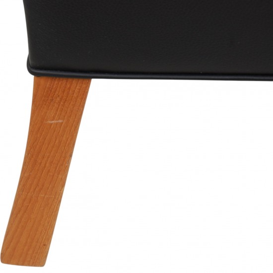 Børge Mogensen 2204 Øreklapstol i sort læder