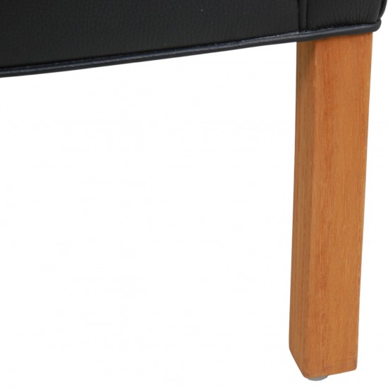 Børge Mogensen 2204 Øreklapstol i sort læder