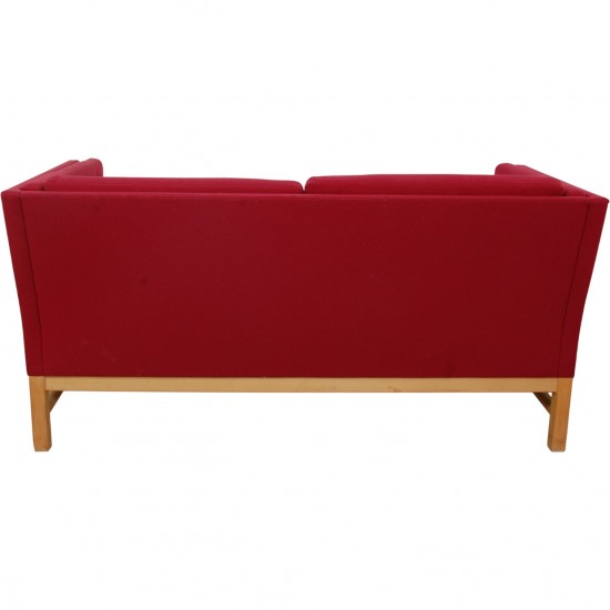 Erik Jørgensen EJ315 2-personers sofa i rødt stof 2000'erne