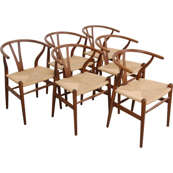 Sæt af 6 Hans Wegner CH24 Y-stole i røget eg