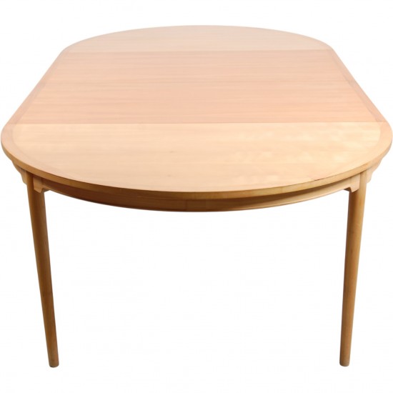 Hans Wegner Cirkulært kina bord i kirsebærtræ 1990'erne