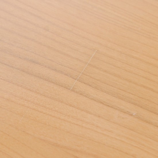 Hans Wegner Cirkulært kina bord i kirsebærtræ 1990'erne