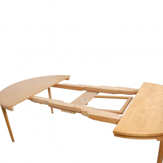 Hans Wegner Cirkulært kina bord i kirsebærtræ 1990'erne