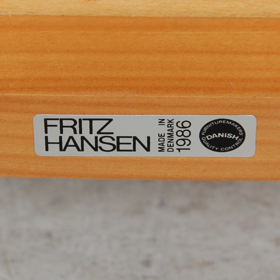 Hans Wegner Kina stol i kirsebærtræ 1986