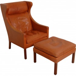 Børge Mogensen Wingchair with ottoman in patinated cognac leather