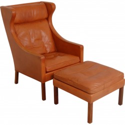 Børge Mogensen Wingchair with ottoman in patinated cognac leather