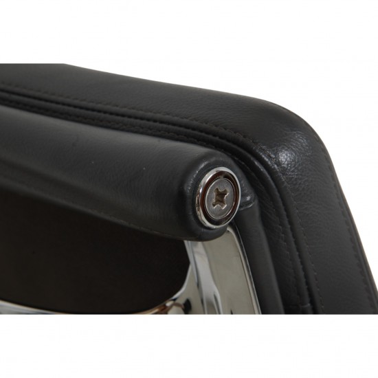 Charles Eames Ea-217 softpad kontorstol i mørkegråt læder