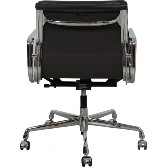 Charles Eames Ea-217 softpad kontorstol i mørkegråt læder
