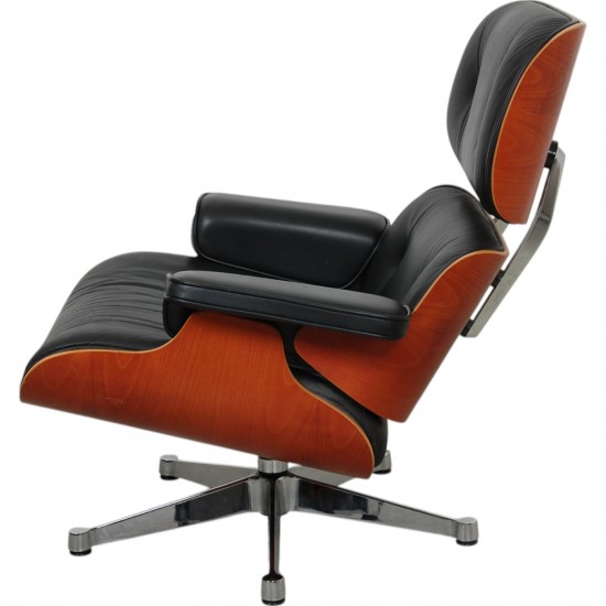 Charles Eames Lounge chair with ottoman in black leather