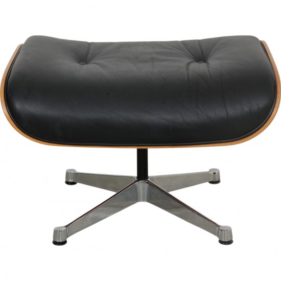 Charles Eames Lounge chair with ottoman in black leather