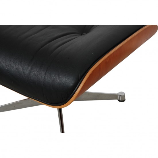 Charles Eames Lounge chair with ottoman in black leather